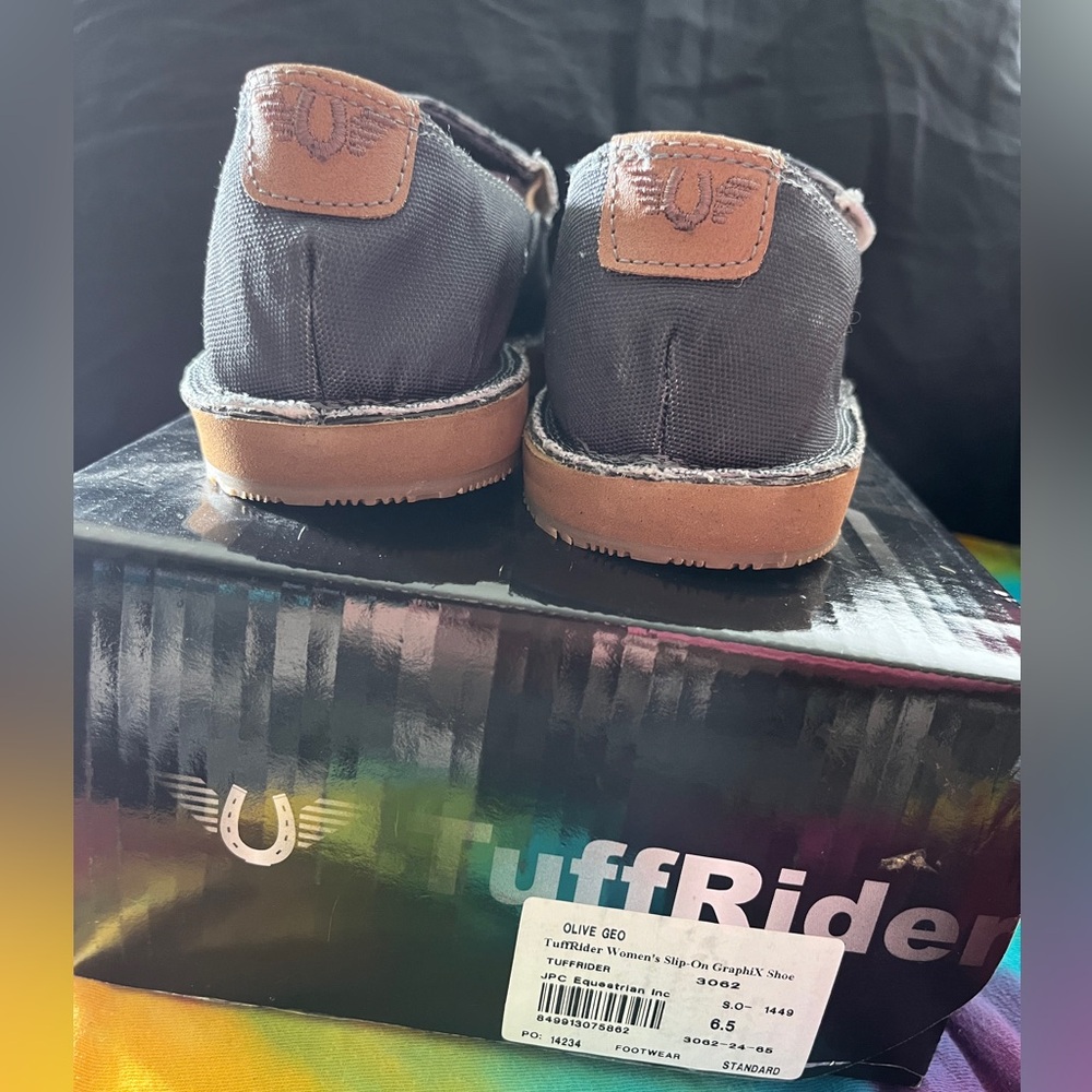 TUFF RIDER WOMANS SLIP ON - Picture 6 of 9